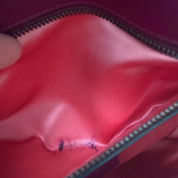 Gucci  GG Metelasse Marmont Small Velvet Shoulder Bag - Picture 6 of 13